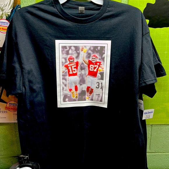 Black, gildan shirts, L / XL MAHOMES / KELCE - Picture 1 of 2